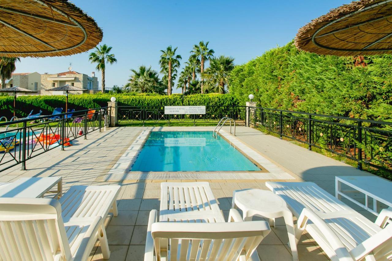 Golden Residence Family Resort Пефкохорі Екстер'єр фото