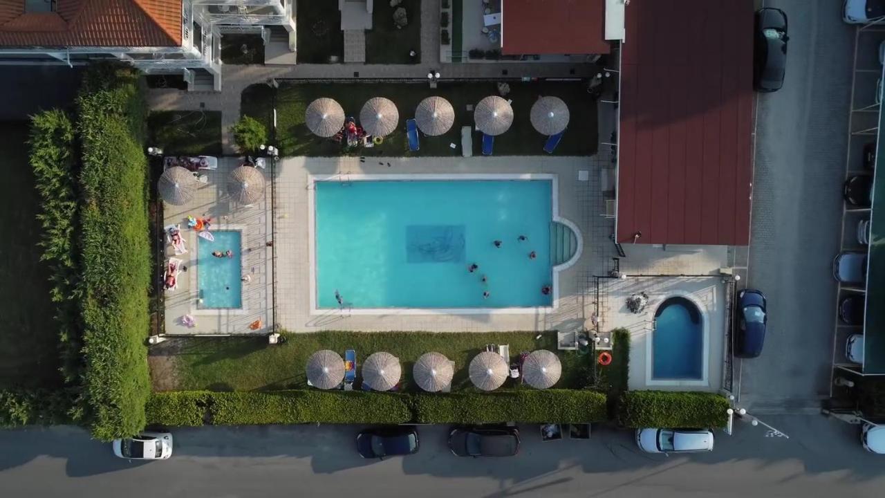 Golden Residence Family Resort Пефкохорі Екстер'єр фото