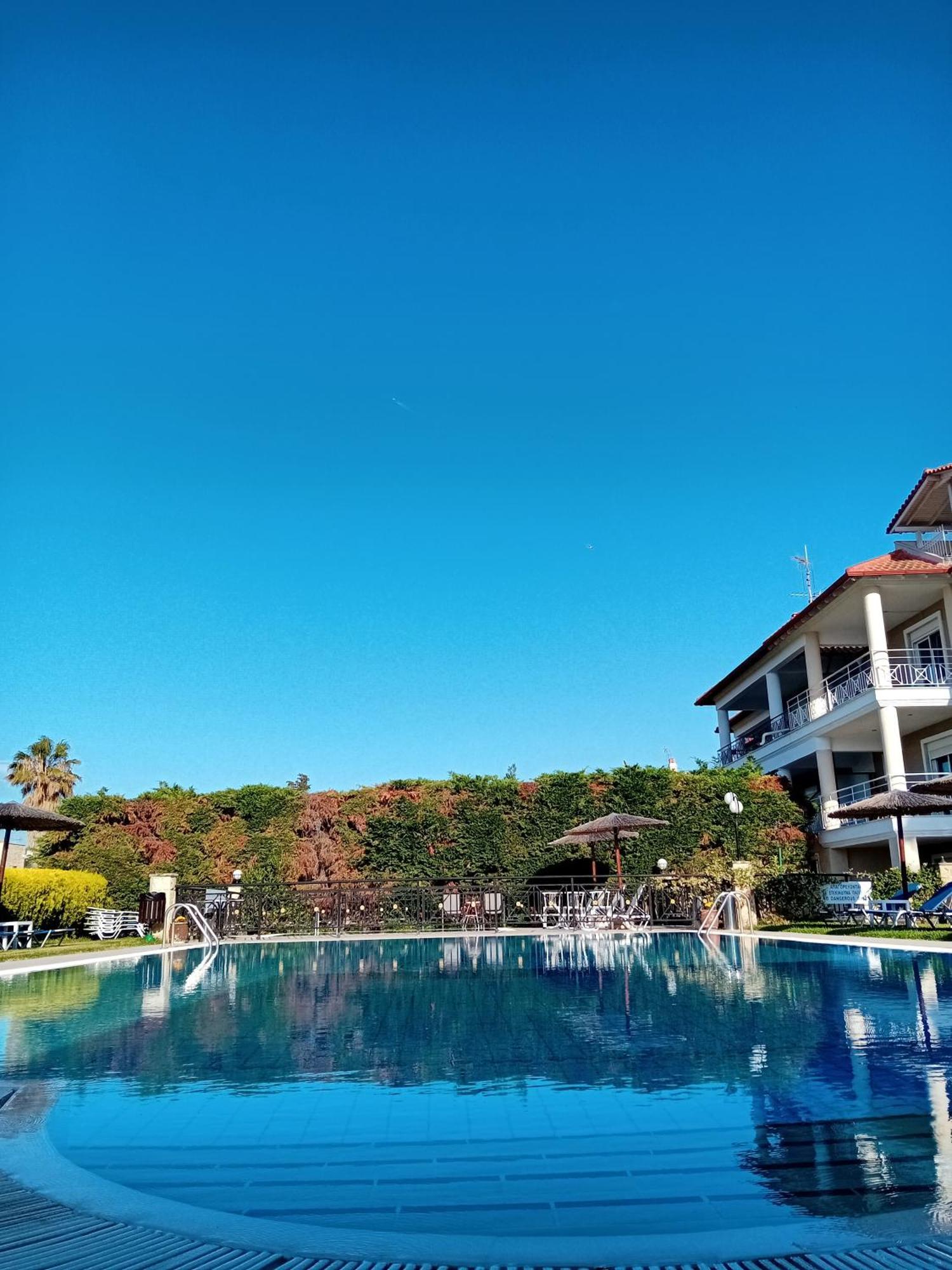 Golden Residence Family Resort Пефкохорі Екстер'єр фото