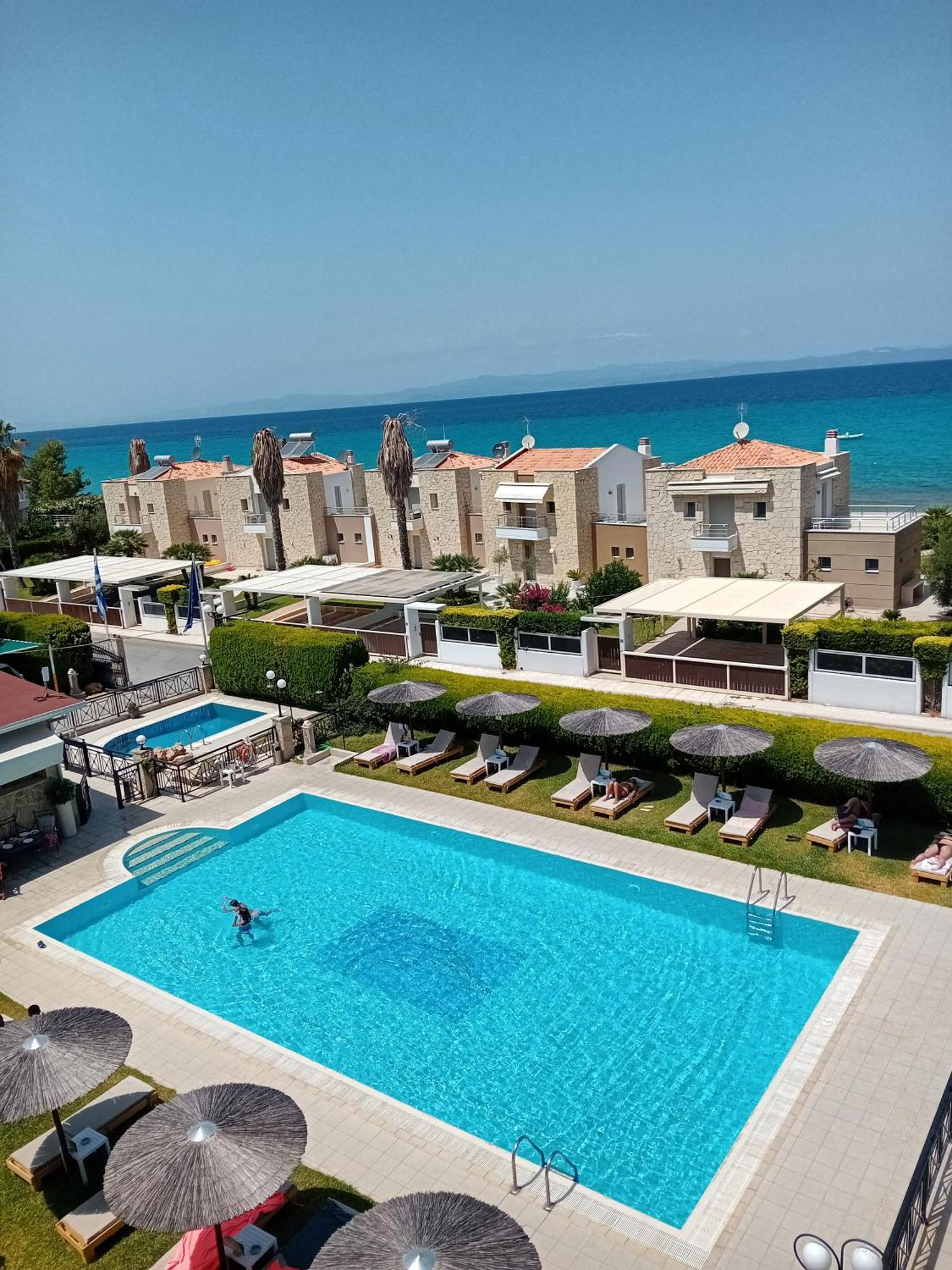 Golden Residence Family Resort Пефкохорі Екстер'єр фото