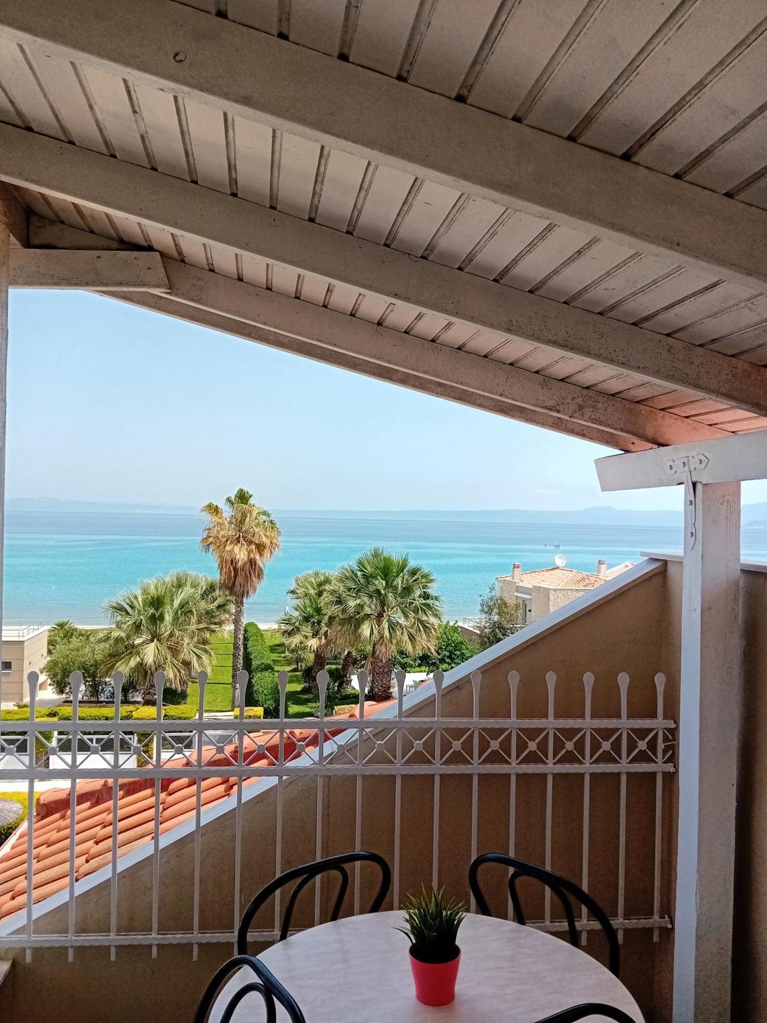 Golden Residence Family Resort Пефкохорі Екстер'єр фото
