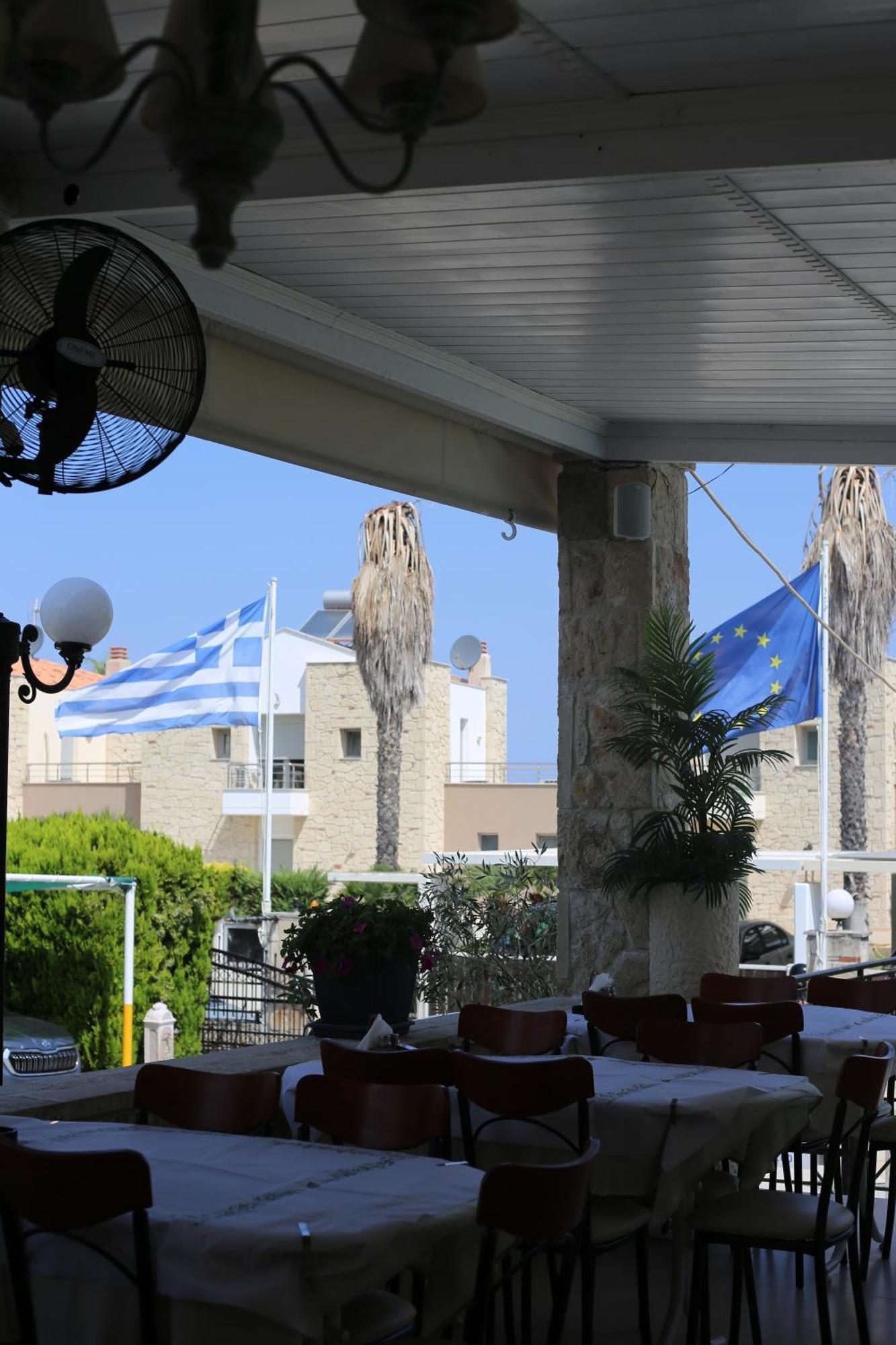Golden Residence Family Resort Пефкохорі Екстер'єр фото